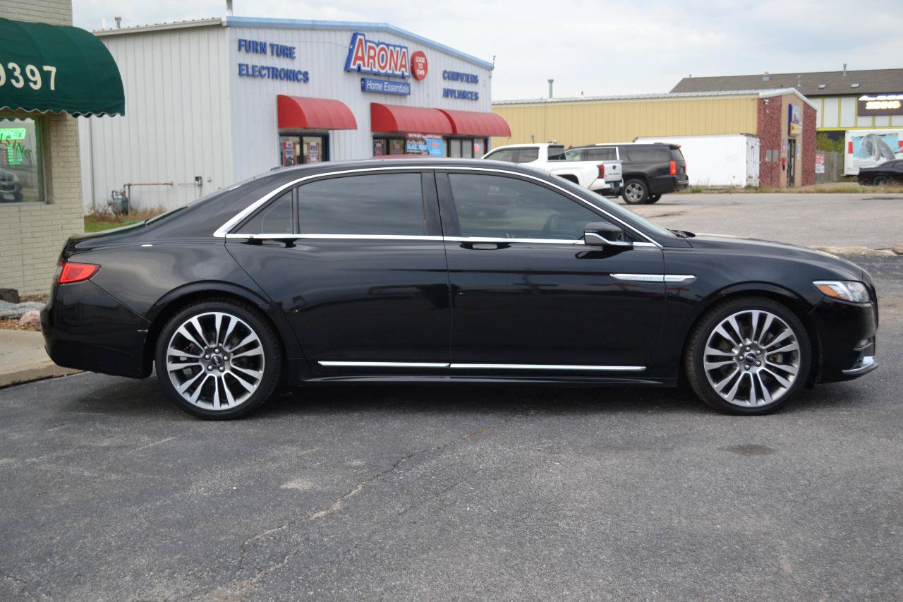 Used 2017 Lincoln Continental Reserve w/ Climate Package AWD/4WD image 8