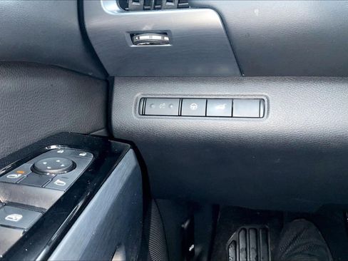 Used 2023 Nissan Pathfinder SL w/ SL Premium Package image 41