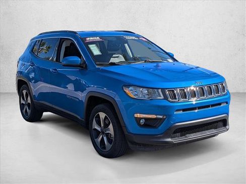 Used 2018 Jeep Compass Latitude w/ Popular Equipment Group image 3