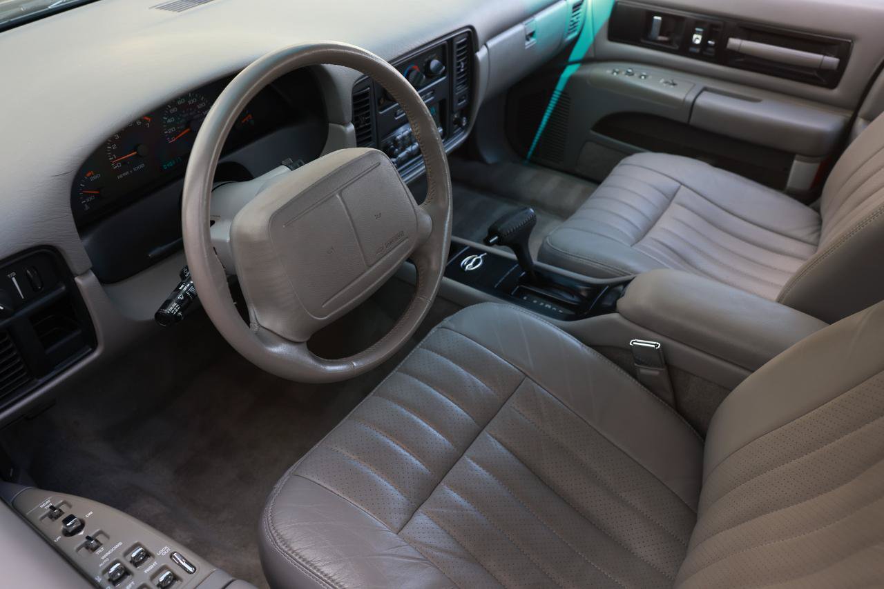 Used 1996 Chevrolet Caprice SS RWD image 4
