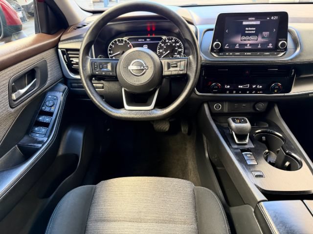 Used 2023 Nissan Rogue SV FWD image 13