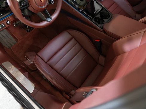 Certified 2026 Porsche Panamera image 14