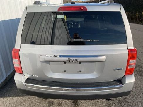 Used 2016 Jeep Patriot High Altitude image 4