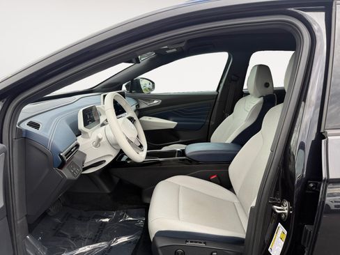 Certified 2023 Volkswagen ID.4 Pro S AWD/4WD image 10