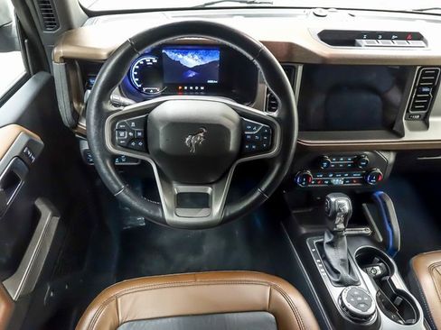 Used 2022 Ford Bronco Outer Banks image 12