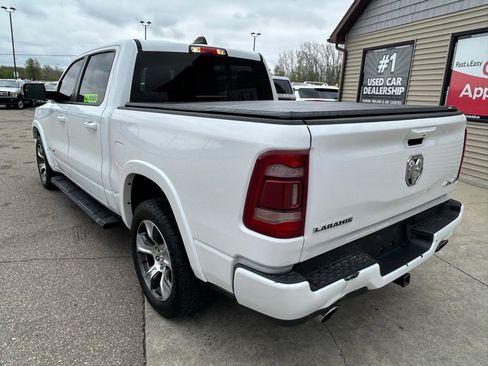 Used 2019 RAM 1500 Laramie w/ Sport Appearance Package AWD/4WD image 7