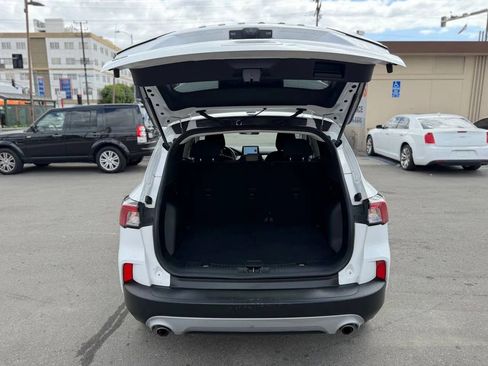 Used 2022 Ford Escape SE FWD image 26