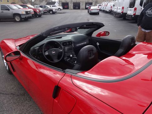 Used 2007 Chevrolet Corvette Convertible w/ Preferred Equipment Group image 26