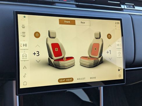 New 2025 Land Rover Range Rover SE image 12