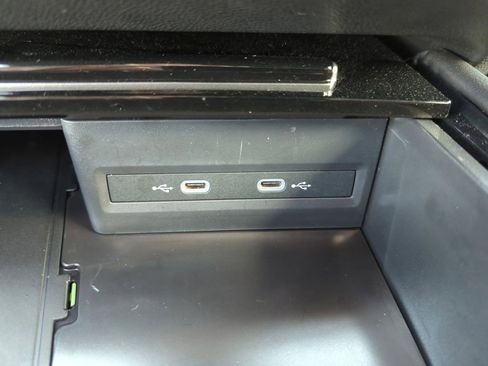 Used 2024 Volkswagen Atlas Cross Sport SE image 38