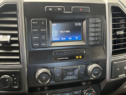 Used 2019 Ford F250 XLT w/ Camper Package image 18