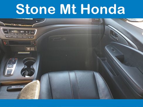 Used 2022 Honda Pilot TrailSport image 19