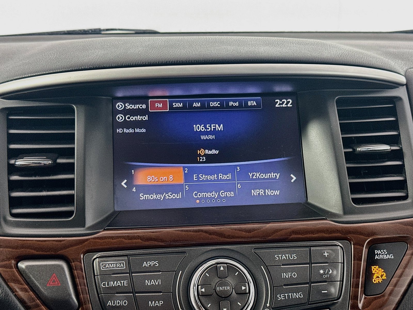 Used 2017 Nissan Pathfinder Platinum AWD/4WD image 15