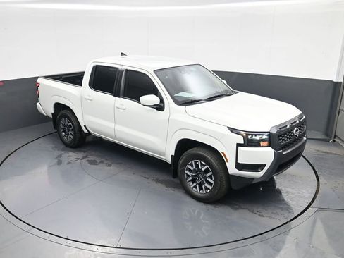 New 2026 Nissan Frontier SV w/ Tow Package image 9
