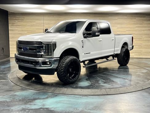 Used 2017 Ford F250 XLT w/ XLT Value Package AWD/4WD image 5