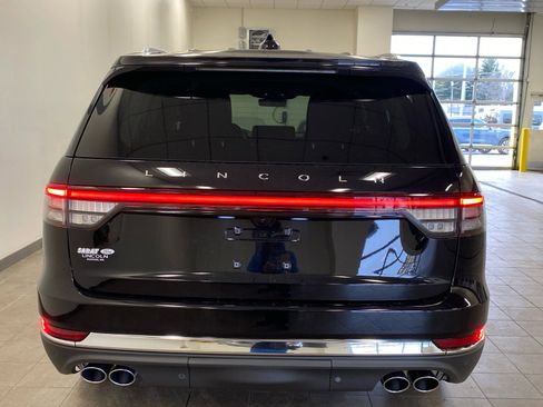 New 2026 Lincoln Aviator Premiere image 6