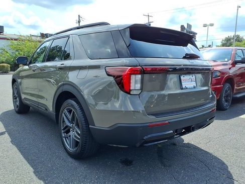 Used 2026 Ford Explorer ST-Line w/ ST-Line Street Pack AWD/4WD image 22