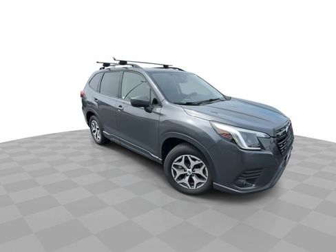Used 2022 Subaru Forester Premium w/ Popular Package #1 AWD/4WD image 2