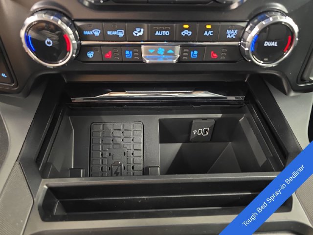 New 2026 Ford F350 Lariat w/ Black Appearance Package AWD/4WD image 32
