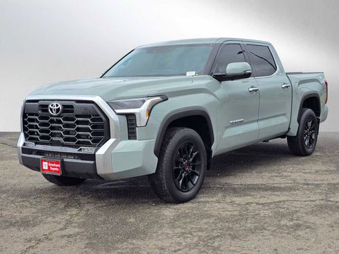 Used 2023 Toyota Tundra Limited w/ TRD Off-Road Package image 9