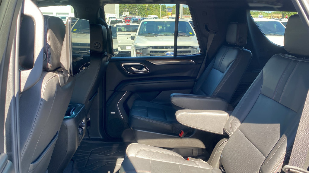 Used 2021 Chevrolet Tahoe RST w/ Luxury Package RWD image 14