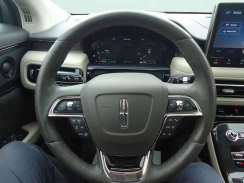 Used 2023 Lincoln Nautilus Reserve w/ Equipment Group 201A AWD/4WD image 12