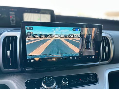 New 2025 Ford Expedition Active image 6