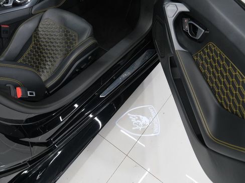 Used 2019 Lamborghini Huracan LP 580-2 image 35