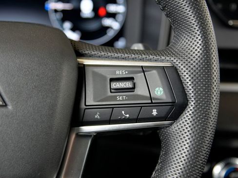 Used 2023 Mitsubishi Outlander SE image 23