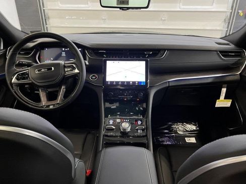 New 2025 Jeep Grand Cherokee Overland w/ Adv Protech Group III image 12