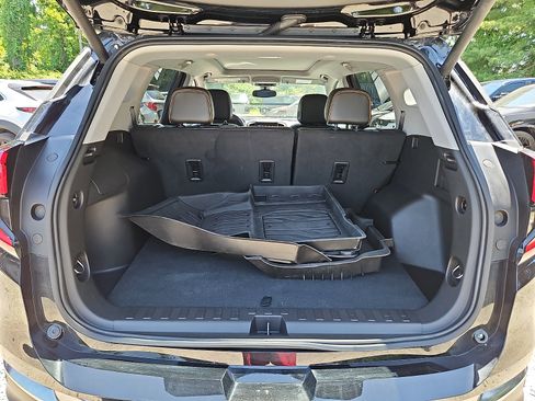 Used 2024 GMC Terrain AT4 AWD/4WD image 33