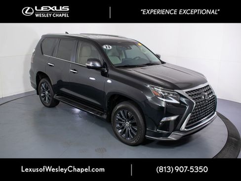Used 2023 Lexus GX 460 Premium w/ Accessory Package AWD/4WD image 2