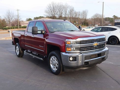 Used 2015 Chevrolet Silverado 2500 LTZ w/ LTZ Plus Package image 13