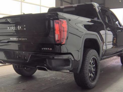 Used 2019 GMC Sierra 1500 AT4 w/ AT4 Premium Package AWD/4WD image 3
