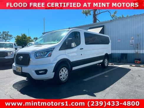 Used 2023 Ford Transit 350 XLT image 3