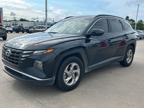 Used 2022 Hyundai Tucson SEL FWD image 3