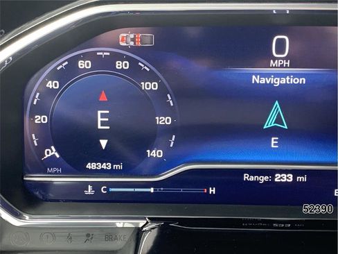 Used 2024 Chevrolet Silverado 2500 LT w/ Convenience Package image 30