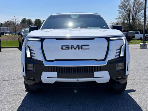 Used 2025 GMC Sierra EV Denali image 4