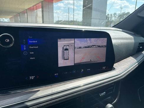 Used 2025 Chevrolet Tahoe LS RWD image 8