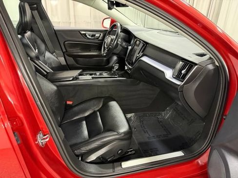Used 2020 Volvo S60 T6 Momentum w/ Protection Package AWD/4WD image 11