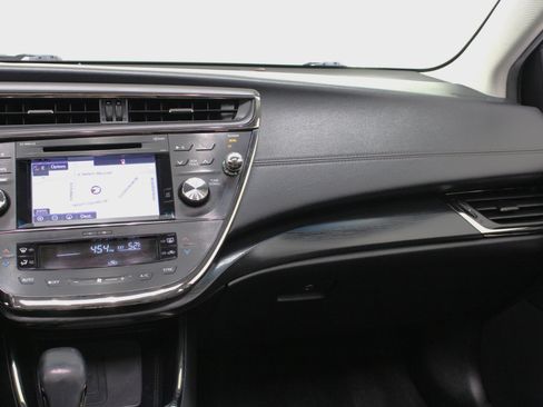 Used 2016 Toyota Avalon Touring image 55
