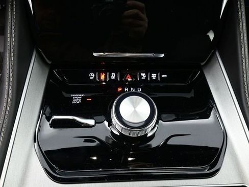 New 2026 Jeep Grand Wagoneer Limited AWD/4WD image 23