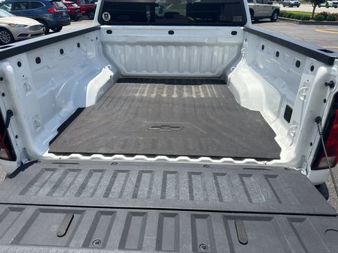 Used 2024 Chevrolet Colorado LT w/ LT Convenience Package AWD/4WD image 7