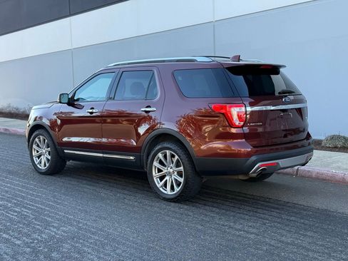 Used 2016 Ford Explorer Limited w/ Class II Trailer Tow Package image 3