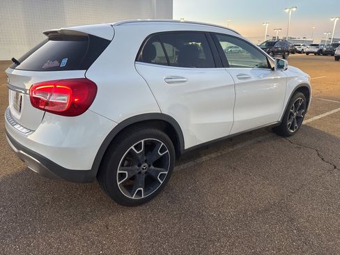 Used 2019 Mercedes-Benz GLA 250 image 7