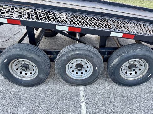 Used 2016 RAM 3500 SLT w/ Quick Order Package 29G SLT image 31