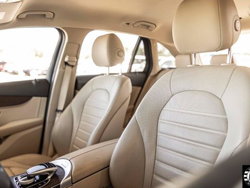 Used 2019 Mercedes-Benz GLC 300 w/ Driver Assistance Package image 7