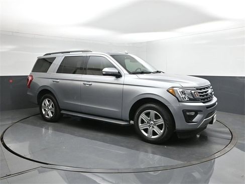Used 2021 Ford Expedition XLT image 17
