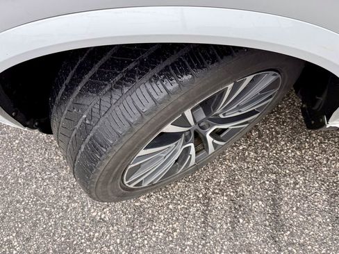 Used 2021 Volvo XC90 T5 Momentum w/ Climate Package image 26