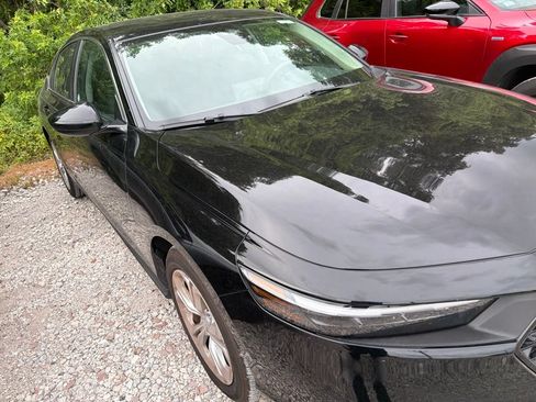 Used 2025 Honda Accord LX image 3